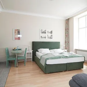 Vienna Studio Apartments Apartament